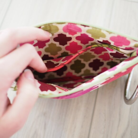 Vera Bradley Hello Dhalia Pink and Green Flower Wristlet Wallet Pouch - Picture 9 of 13